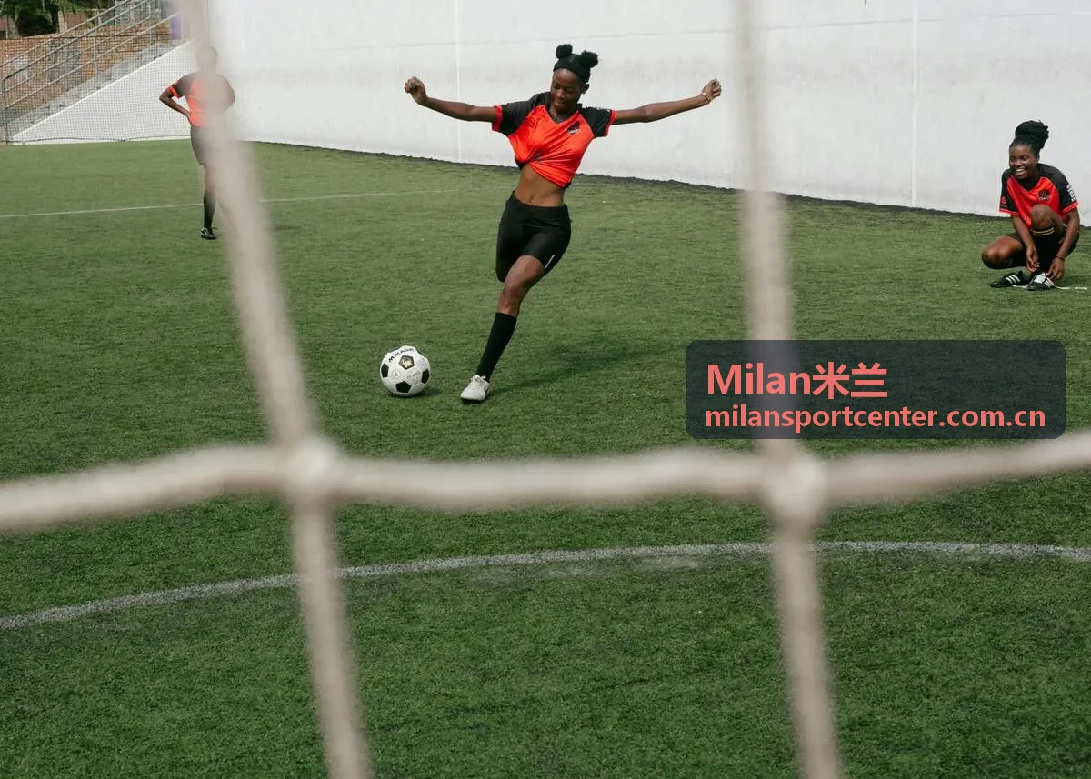 Milan米兰推荐保时捷Taycan电动旅行